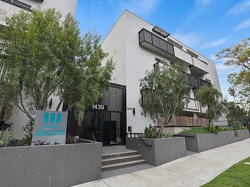 Explore Poinsettia Sunset in Hollywood