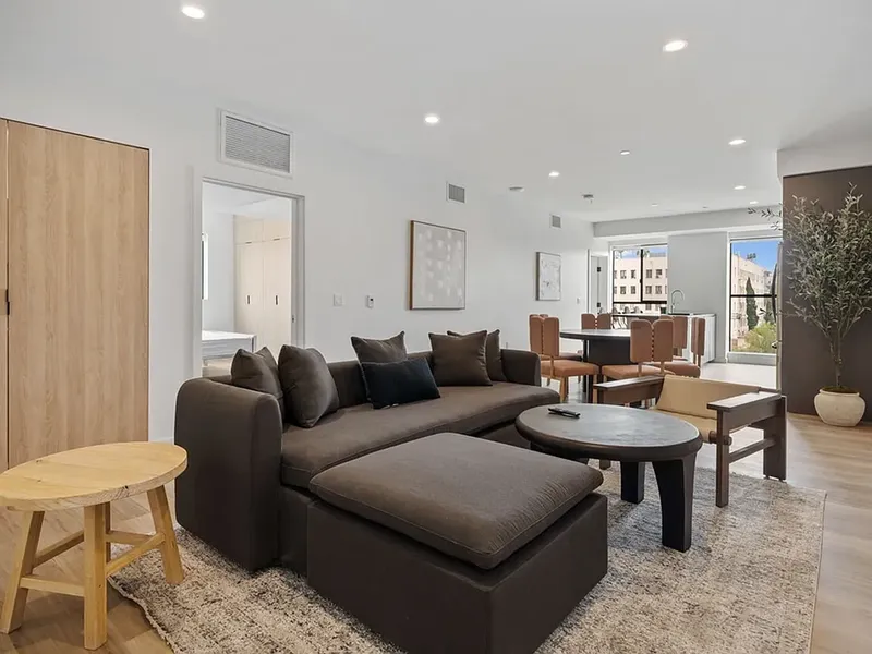 Explore Wilton by Category in Koreatown