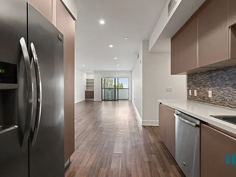 Explore Fox Hills Drive en Century City