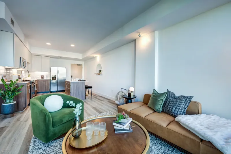 Explore Nari Koreatown in Koreatown