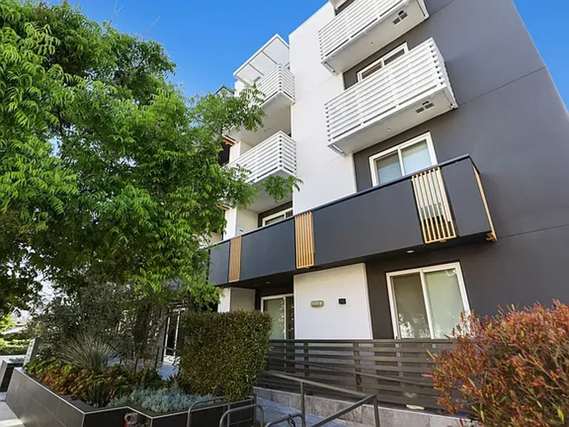 Explore Tamarind Emerald in Hollywood