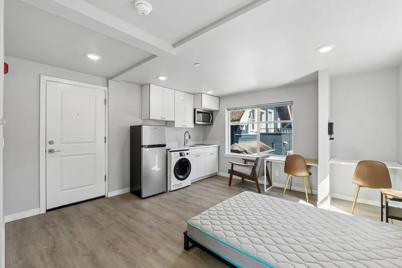 Explore Ace Apartments cerca de UW