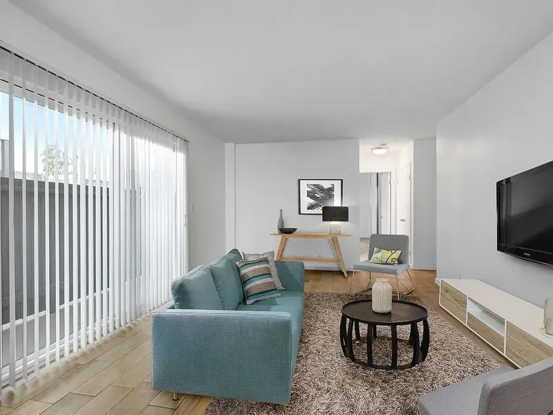 Explore Wellworth Apartments in DTLA