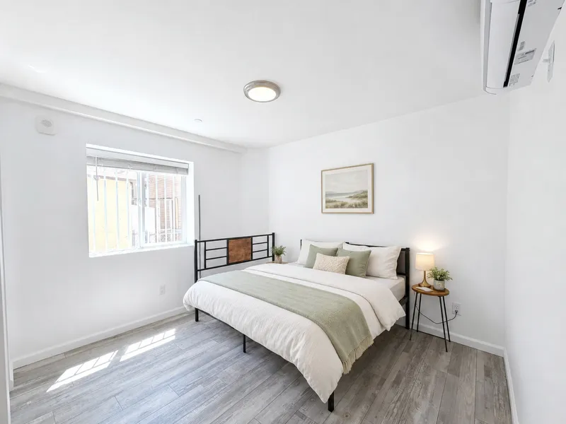 Explore 1201 W 36th Pl near USC