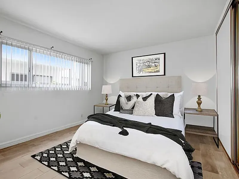 Explore Wellworth Apartments in DTLA