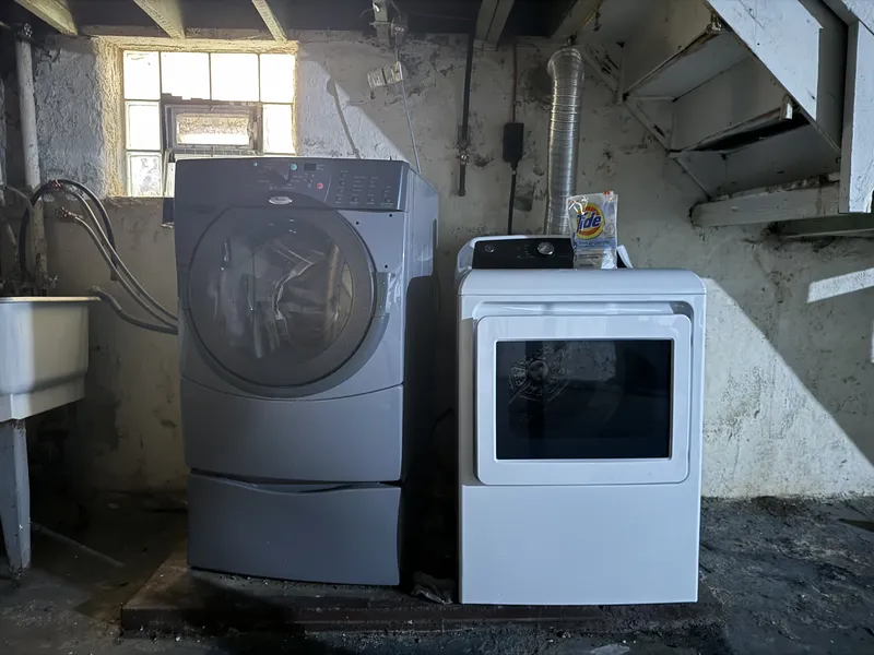 Explore 5709 Melvin St cerca de CMU