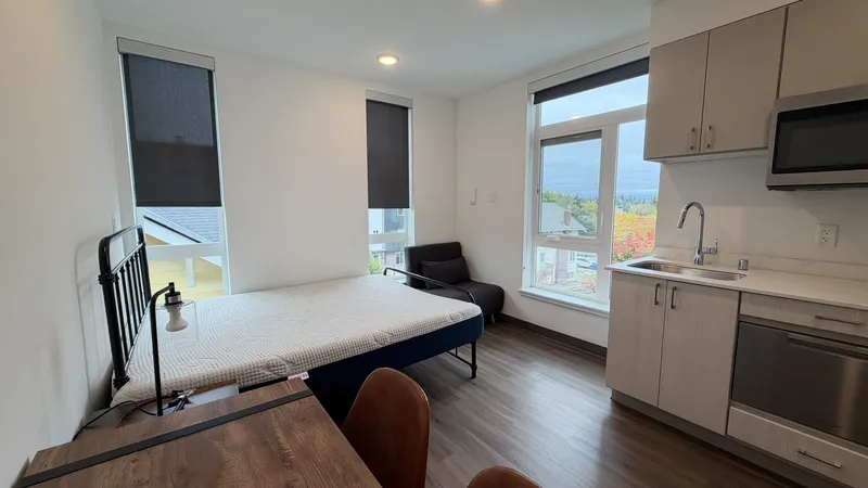 Explore Fifty-Two Apartments near UW