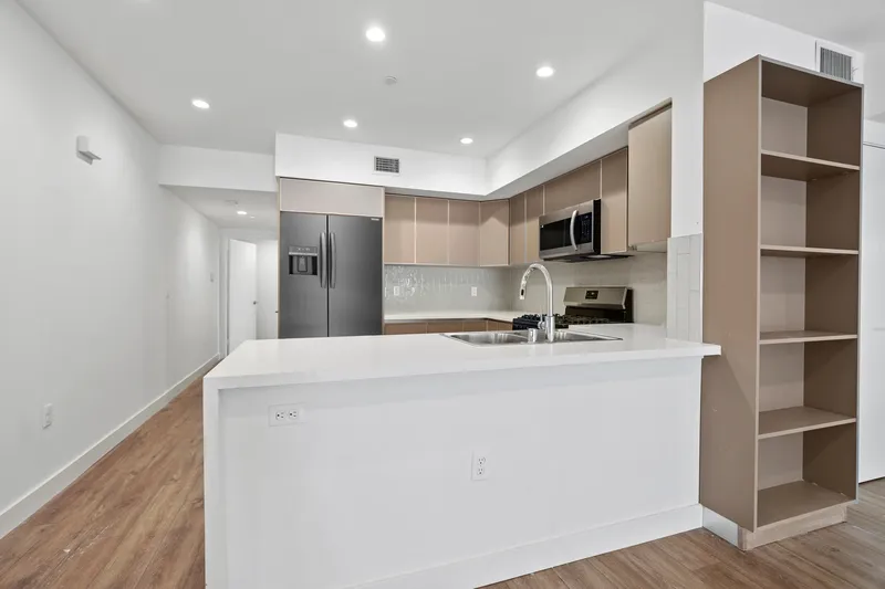 Explore Croft Retreat in Beverly Grove