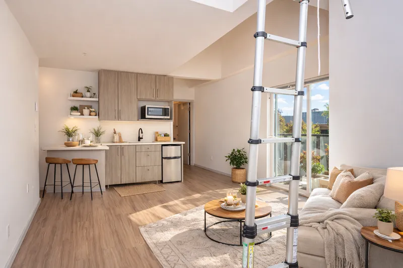 Explore Vistana Apartments in Downtown Seattle