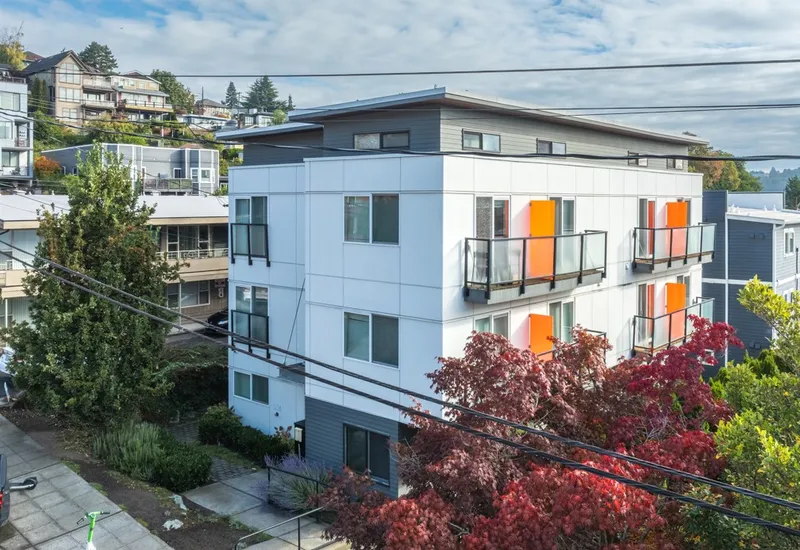 Explore Vistana Apartments in Downtown Seattle