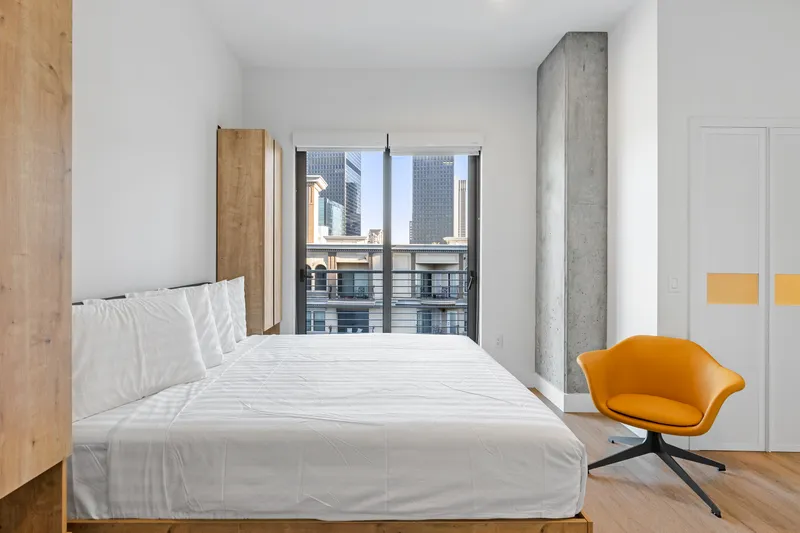 Explore TENTEN Downtown en DTLA