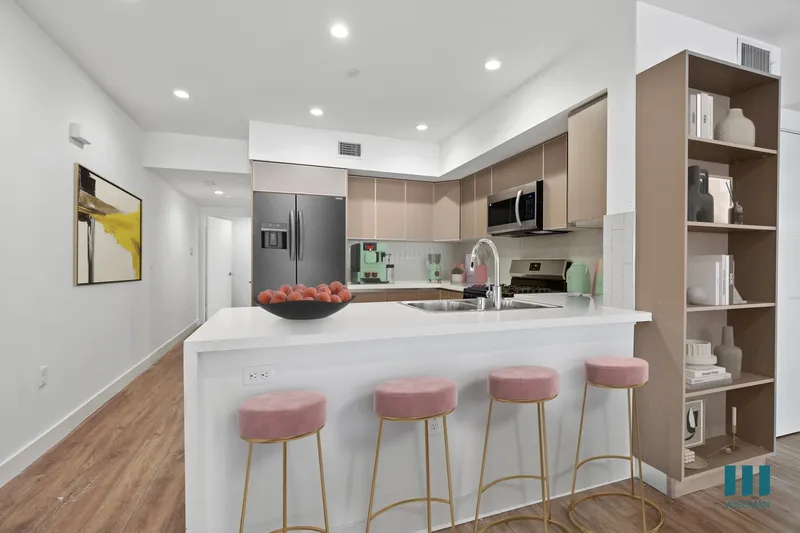 Explore Croft Retreat in Beverly Grove